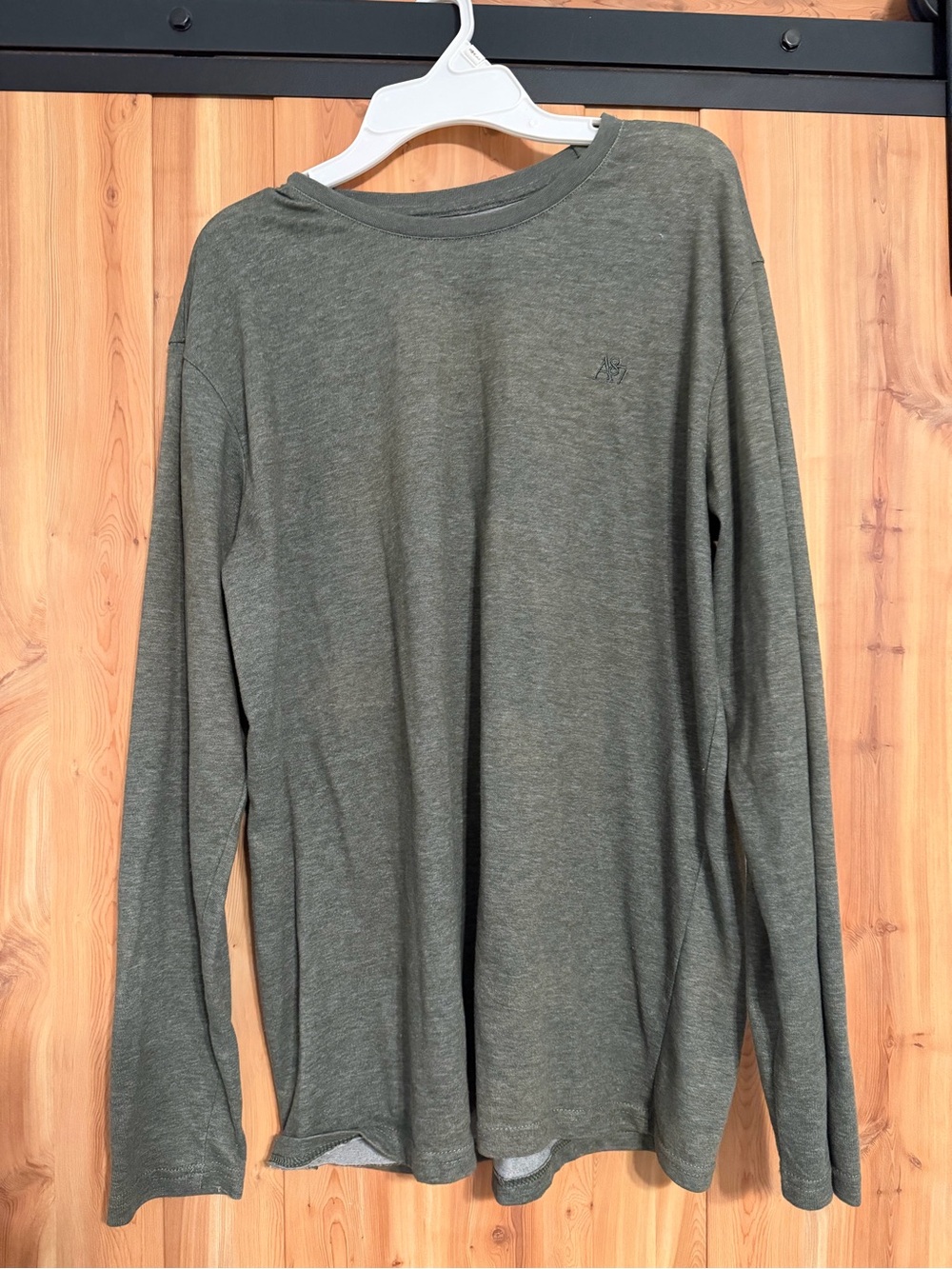 Aeropostale Olive Green Long Sleeve Crewneck Shirt